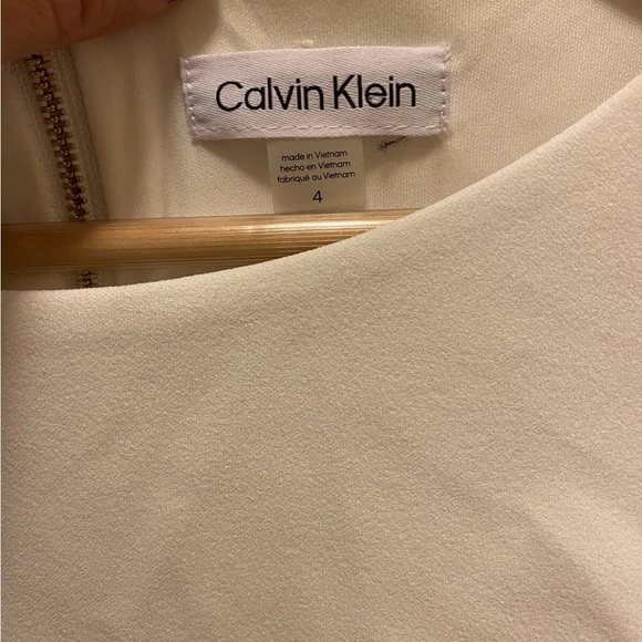 Calvin Klein Women's Off- White Dress with Ruffle Sleeves Sz 4 NWT - Picture 3 of 14